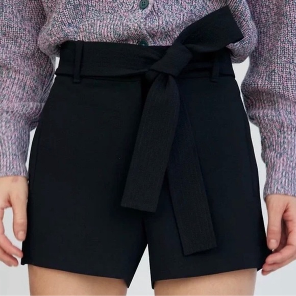 Aritzia Wilfred black tie-front shorts - Picture 1 of 3